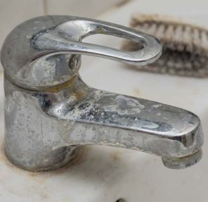 What Hard Water Does To Your Plumbing Fixtures and How To Reduce Buildup